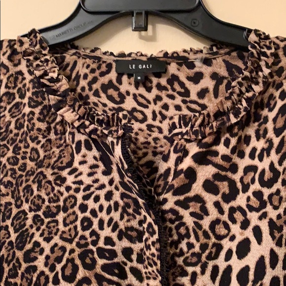 Le Gali leopard blouse Huge Fall Trend!!! - Picture 3 of 4